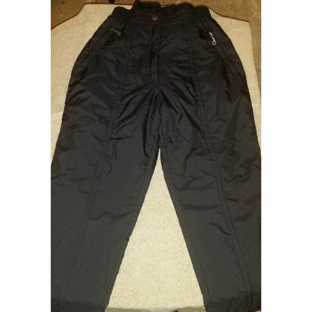 Woman's size 8 ossi‎  ski wear black ski pants 24 x 32
